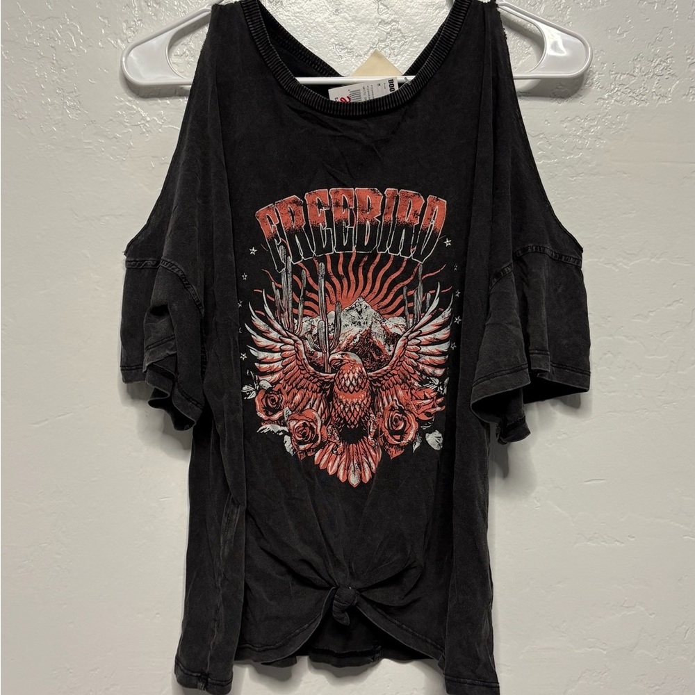 New with tags, womens size medium shirt, #L1137